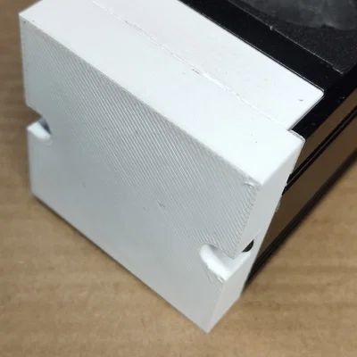 Nắp chụp đầu (end cap) Adam Hall 87471 cho power strip