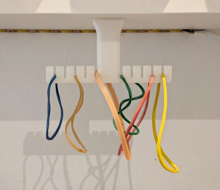 Móc treo dây thun The Rubber Band Hanging Thing (Gummiring-Aufhängding) - Image 1