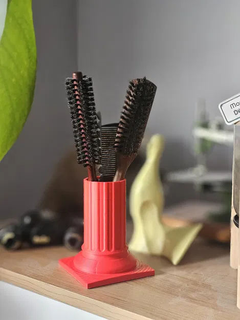 Ống đựng bút lấy cảm hứng từ cột La Mã - Image 2