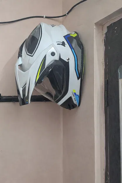 Giá Đỡ Nón Bảo Hiểm Xe Máy (Motorcycle Helmet Stand) - Image 1