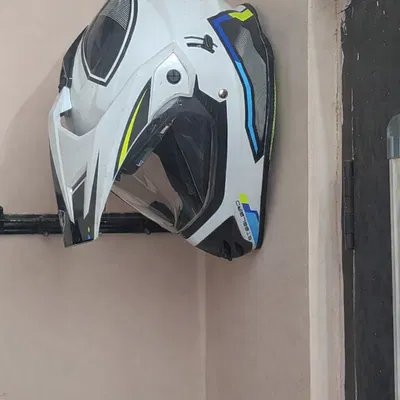 Giá Đỡ Nón Bảo Hiểm Xe Máy (Motorcycle Helmet Stand)