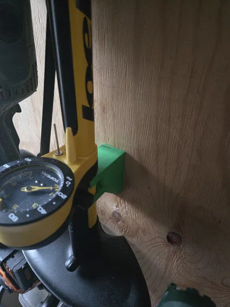 Kẹp treo tường cho bơm xe đạp Joe Blow (Wall Mounted Clamp) - Image 2