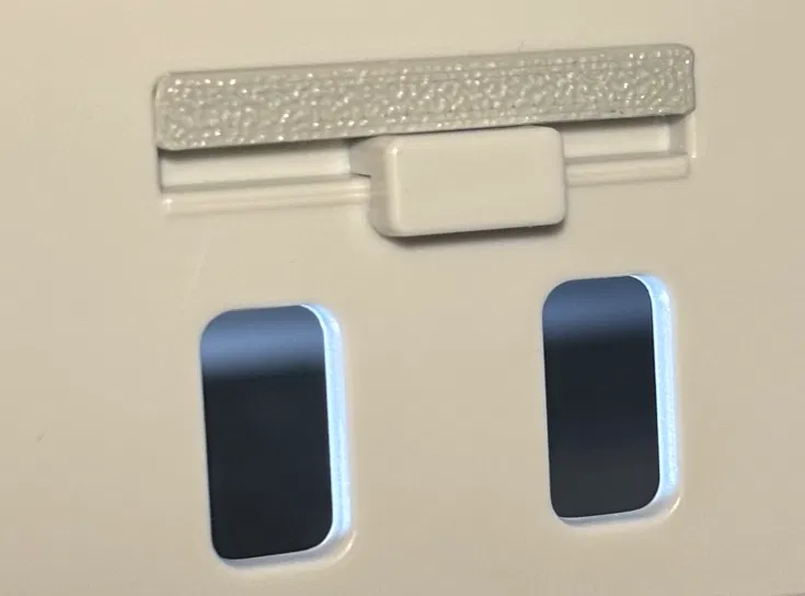 Nắp che riser zin Qidi Q2 (Qidibox stock riser cap) - Image 1