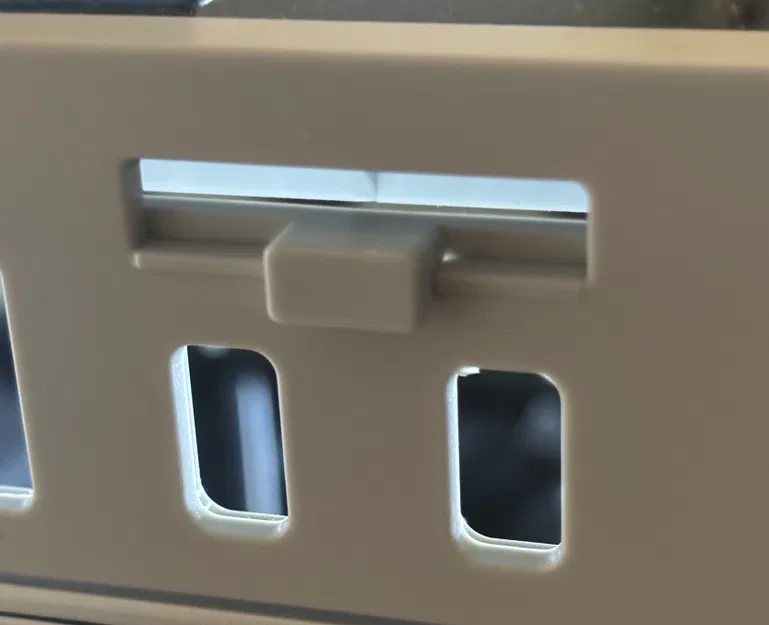 Nắp che riser zin Qidi Q2 (Qidibox stock riser cap) - Image 2