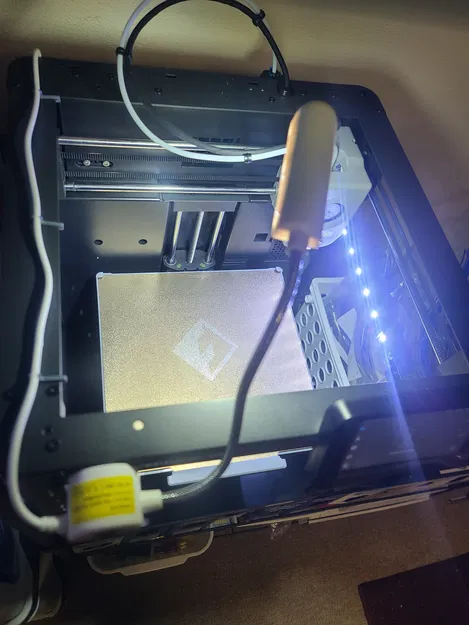 Kẹp cáp AD5M cho đèn máy may Amazon - Image 1