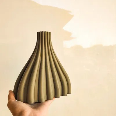 Raices vase (Bình hoa Roots)