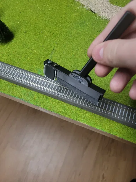 Dụng cụ vệ sinh đường ray nhỏ (TT, H0, N, Z,...) - Image 1