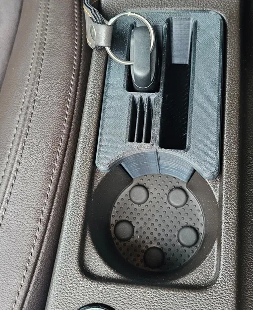 Khay Đựng Ly Skoda Octavia 3 - Kèm khe điện thoại lớn & Key Fob - Image 1