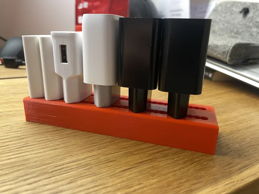 Giá đỡ cho sạc USB (chuẩn EU) - Image 5