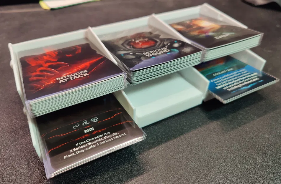 Khay Đựng Bài Xếp Tầng Snap Together (Có Thể Gấp Gọn) - Image 1