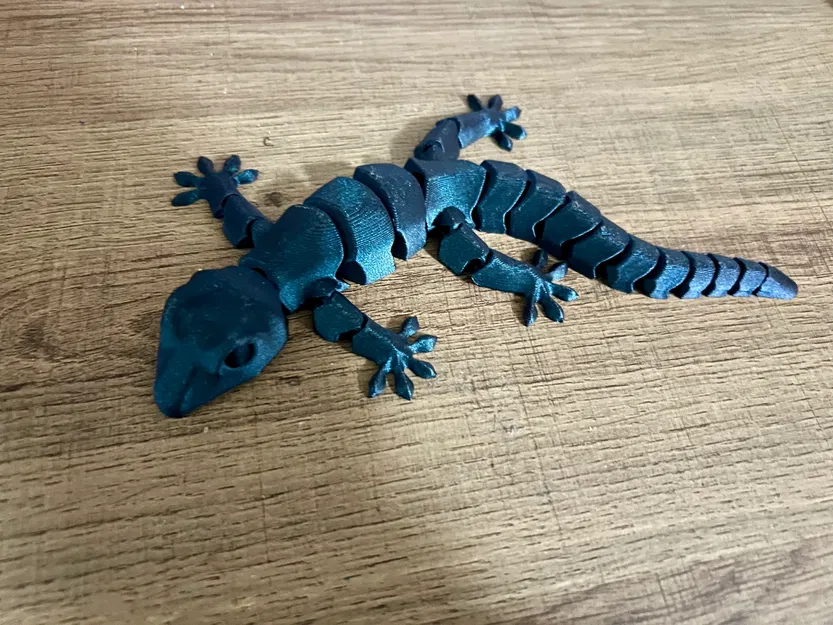 Tắc kè khớp nối ngầu (Cool Articulated Gecko) - Image 1