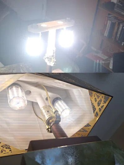 Móc treo 2 bóng đèn - không cần nguồn điện - Image 1