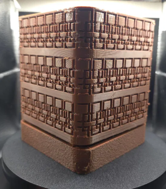 MINOTAURE - PLANTER (Chậu cây có đế vặn) - Image 3