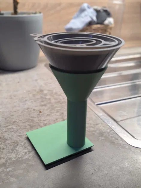 Kệ giữ phễu nhà bếp Gridfinity (Gridfinity Kitchen Funnel Holder) - Image 1