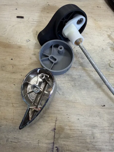 Tay Gạt Xả Bồn Cầu Toto (Toto Toilet Flush Handle) - Image 1