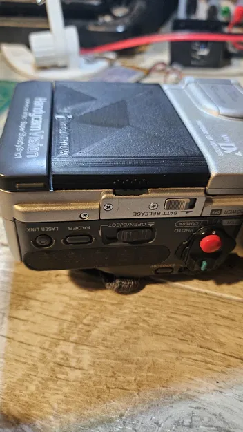 Vỏ Pin Sony F100 + Adapter Remixed - Image 6