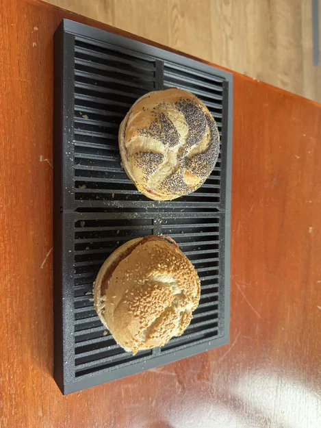 Crumbcatcher 2000 – Thớt cắt bánh mì hứng vụn - Image 1