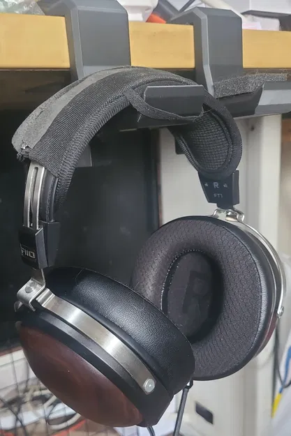 Móc treo tai nghe + khay giữ thẻ SD bản lớn (50mm) - Image 1