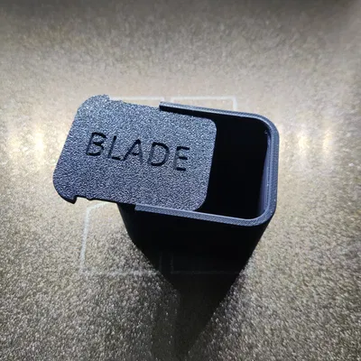 Hộp hủy lưỡi dao cạo (clean Blade Disposal Container)