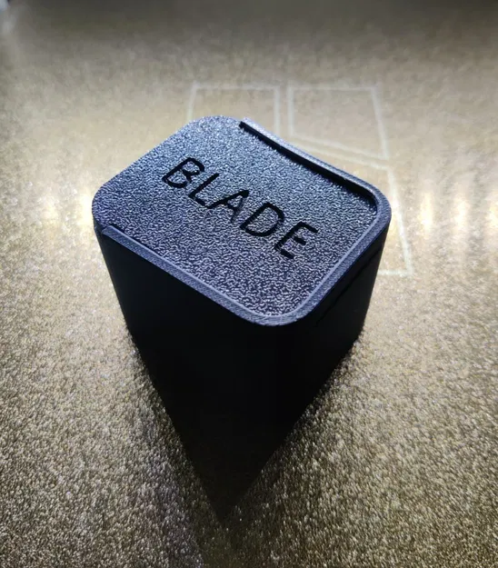 Hộp hủy lưỡi dao cạo (clean Blade Disposal Container) - Image 4