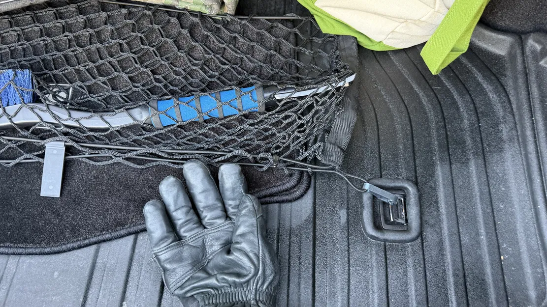 Kẹp lưới cốp xe (Car net clip) - Image 1