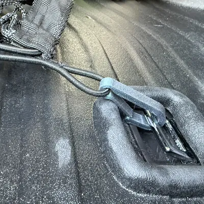 Kẹp lưới cốp xe (Car net clip)