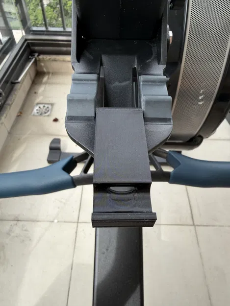 Giá nối dài gắn iPad Pro 12.9" cho Concept2 RowErg PM5 - Image 2