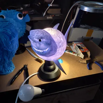 Đèn cá mập bự ú (Tubby shark lamp)
