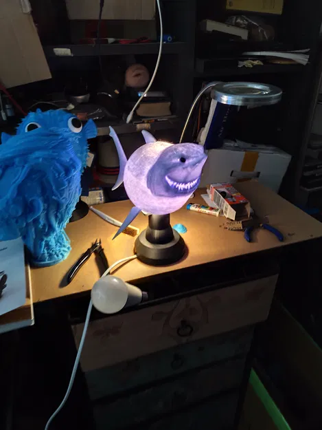 Đèn cá mập bự ú (Tubby shark lamp) - Image 2