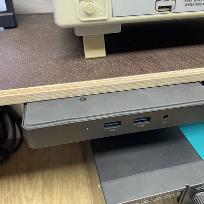 Ngàm gắn mép bàn cho Dell WD15 USB-C Dock