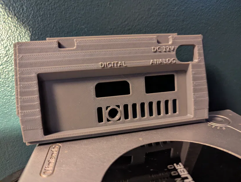 Tấm ốp cổng IO mặt lưng GameCube kèm addon Switch - Image 1