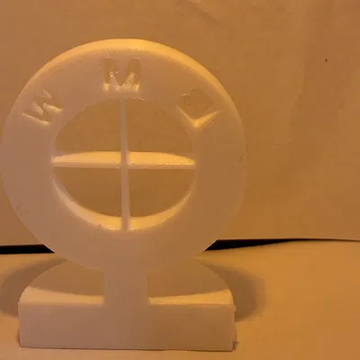 Logo BMW để bàn – In 3D 30 phút, không cần supports