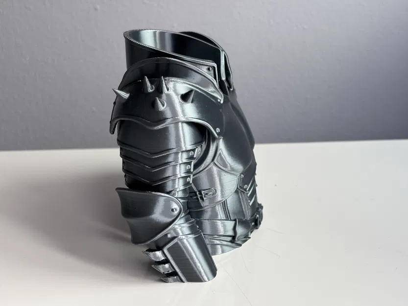 Ống Cắm Bút Giáp Hiệp Sĩ – Vệ Binh Bàn Làm Việc Phong Cách Trung Cổ - Image 3