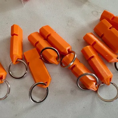 Còi móc khóa an toàn âm to (Loud Safety Keychain Whistle)