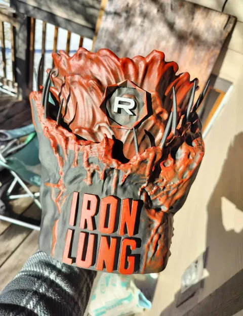 Xô Iron Lung khoét rỗng (Hollowed out Iron Lung Bucket) - Image 1