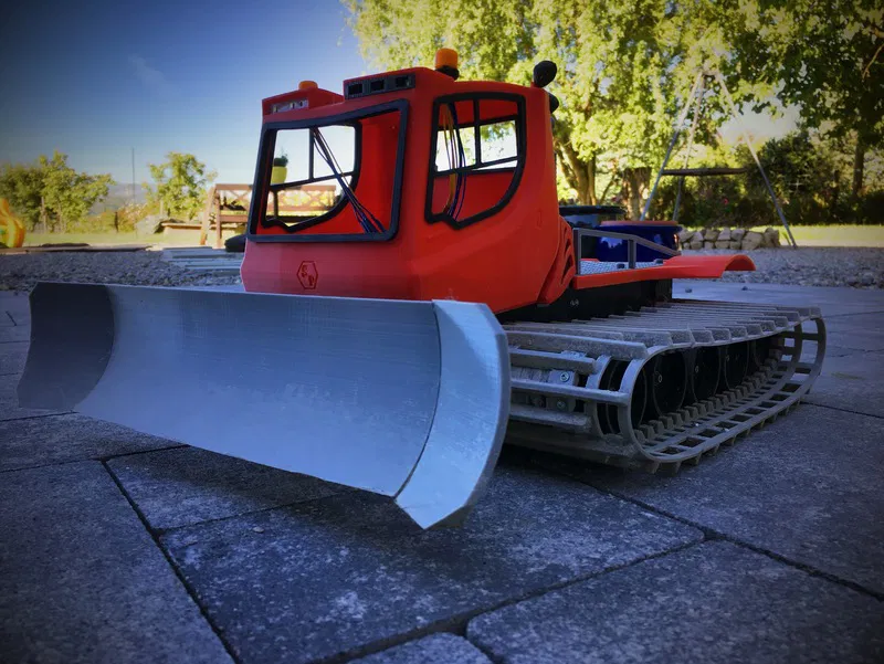 Pistenbully 1:14 R/C - Image 4