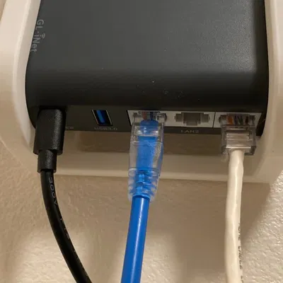 Giá treo tường GLiNet Slate 6