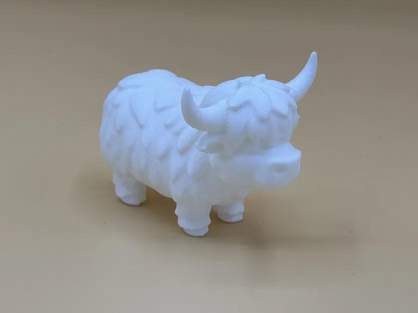 Bò Highland Dễ Thương (Cute Highland Cow) - Image 1