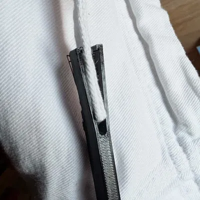 Kim xỏ dây để luồn đai hoặc dây thừng (Threading Needle)