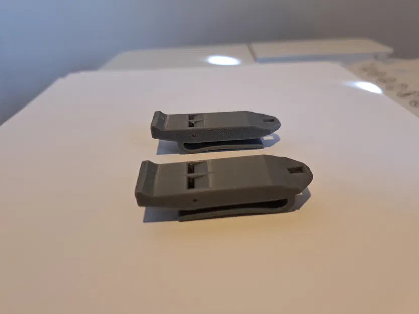 Còi An Toàn Có Kẹp Ve Áo/Cổ Áo Rảnh Tay (Handsfree Clip) - Image 1