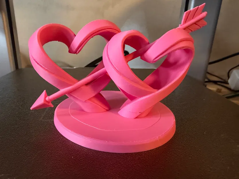 Tượng Hai Trái Tim Đan Xen Xuyên Mũi Tên - Image 2