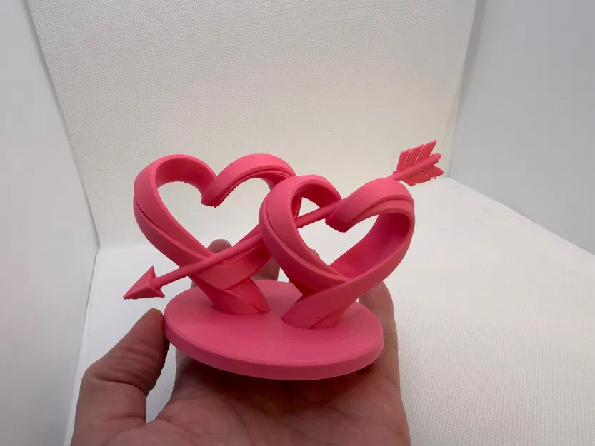 Tượng Hai Trái Tim Đan Xen Xuyên Mũi Tên - Image 3