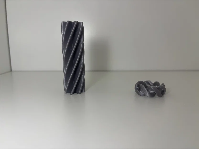 Tháp xoắn kèm vòng xoắn - Image 1