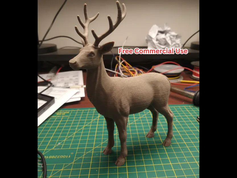 Tượng Tuần Lộc Bán Hiện Thực - Image 1