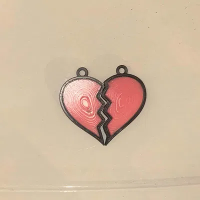 Móc khóa trái tim tách rời (Separate Heart KeyRing)