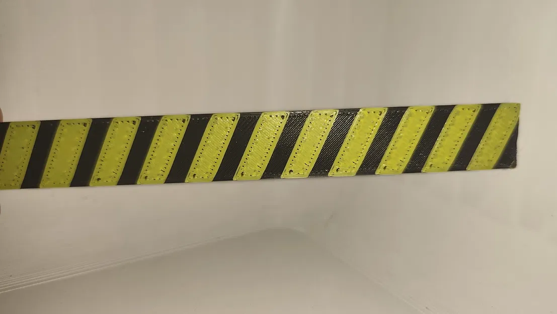 Stair Guard V1 – Nẹp cảnh báo mép bậc cầu thang dạng mô-đun - Image 2