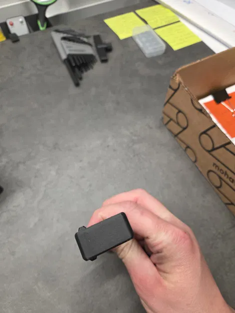 Thùng Rác Tháo Rời Gắn Bàn (Desk Mount Removable Trash Bin) - Image 3