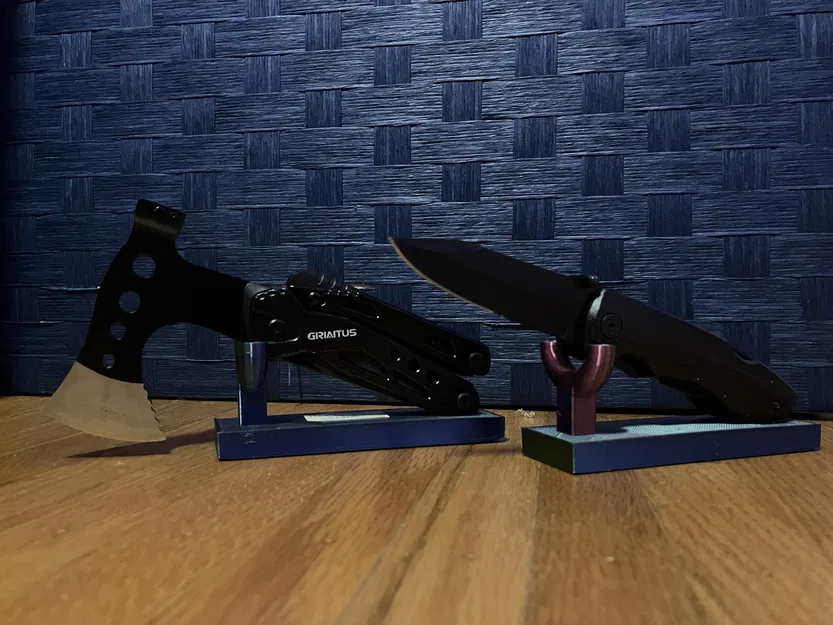 Kệ trưng bày multitool & dao (multitool knife stand display) - Image 1