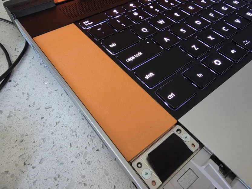 Framework 16: Nắp spacer bàn phím in được (cần lấy parts từ spacer gốc) - Image 1