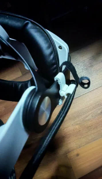 Adapter kẹp cáp Link cho Oculus Quest 3 - Image 1